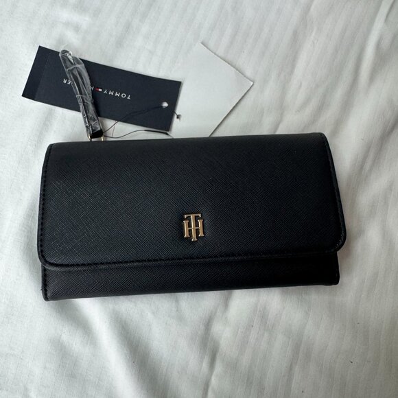 Tommy Hilfiger Ladies Tri Fold Wallet Black/Gray New - Picture 7 of 7